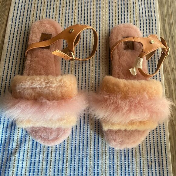 UGG Sandals Fuzz Fur Womans  Size US 7 Pink Peach Buckle Straps NEW - Picture 1 of 16